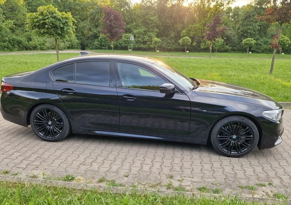 BMW Seria 5 cena 142900 przebieg: 125000, rok produkcji 2019 z Kcynia małe 596